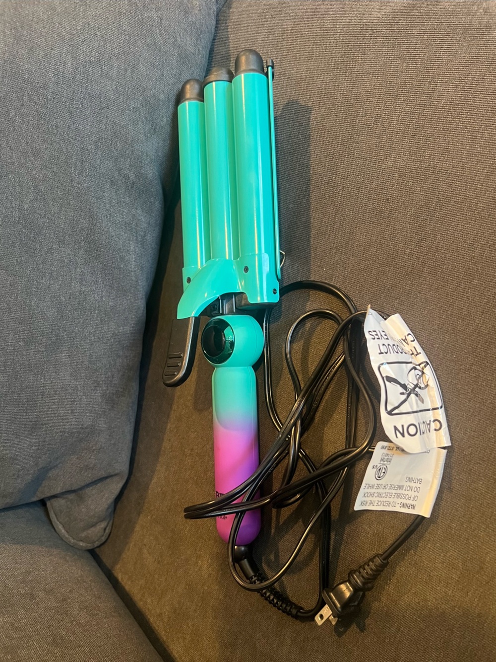 BedHead Triple Barrel Hair Waver – Multicolor Handle